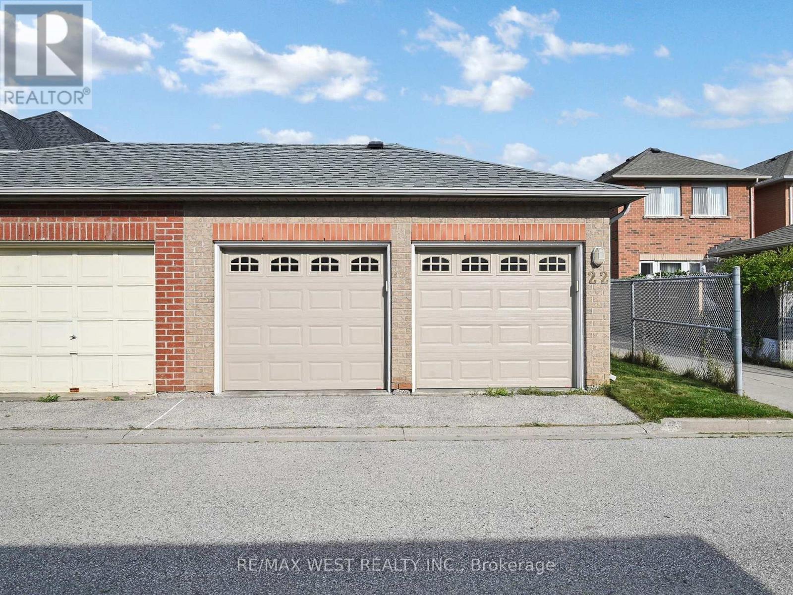 22 Sierra Drive, Toronto, Ontario  M1P 5C2 - Photo 38 - E12432623