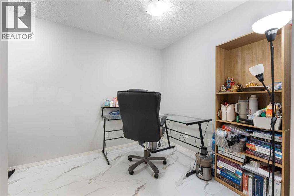 102, 15 Saddlestone Way Ne, Calgary, Alberta  T3J 0S3 - Photo 8 - A2261898