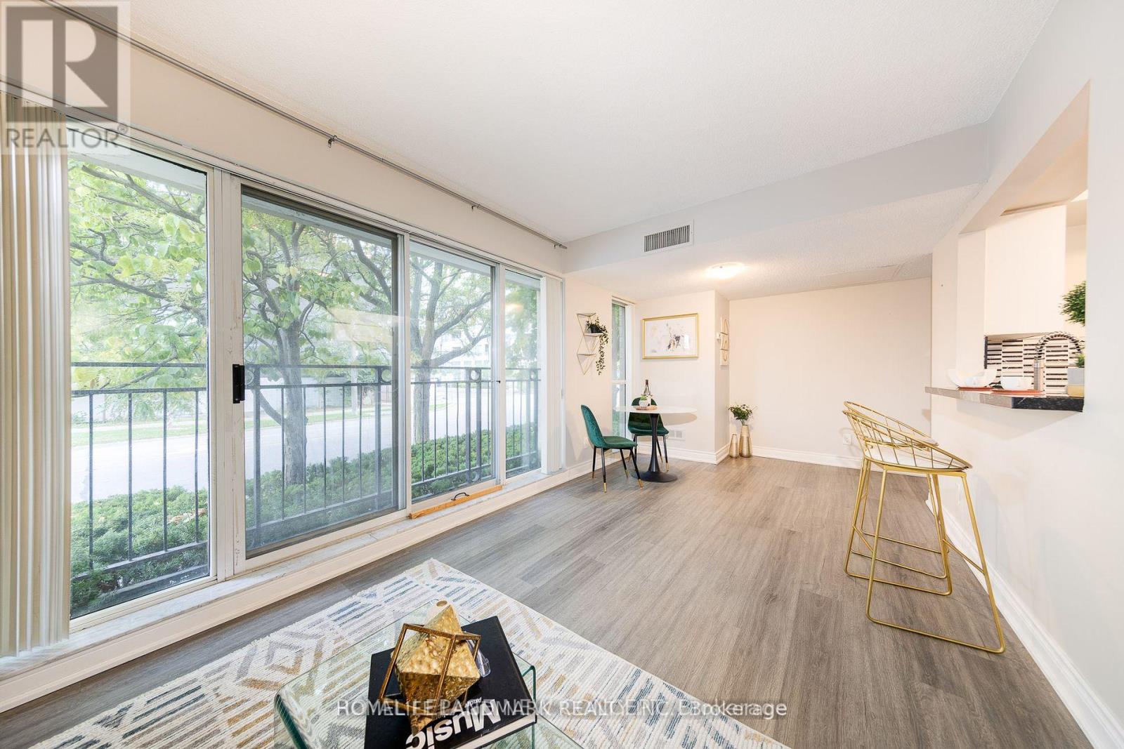 128 - 38 Hollywood Avenue, Toronto, Ontario  M2N 6S5 - Photo 2 - C12442003