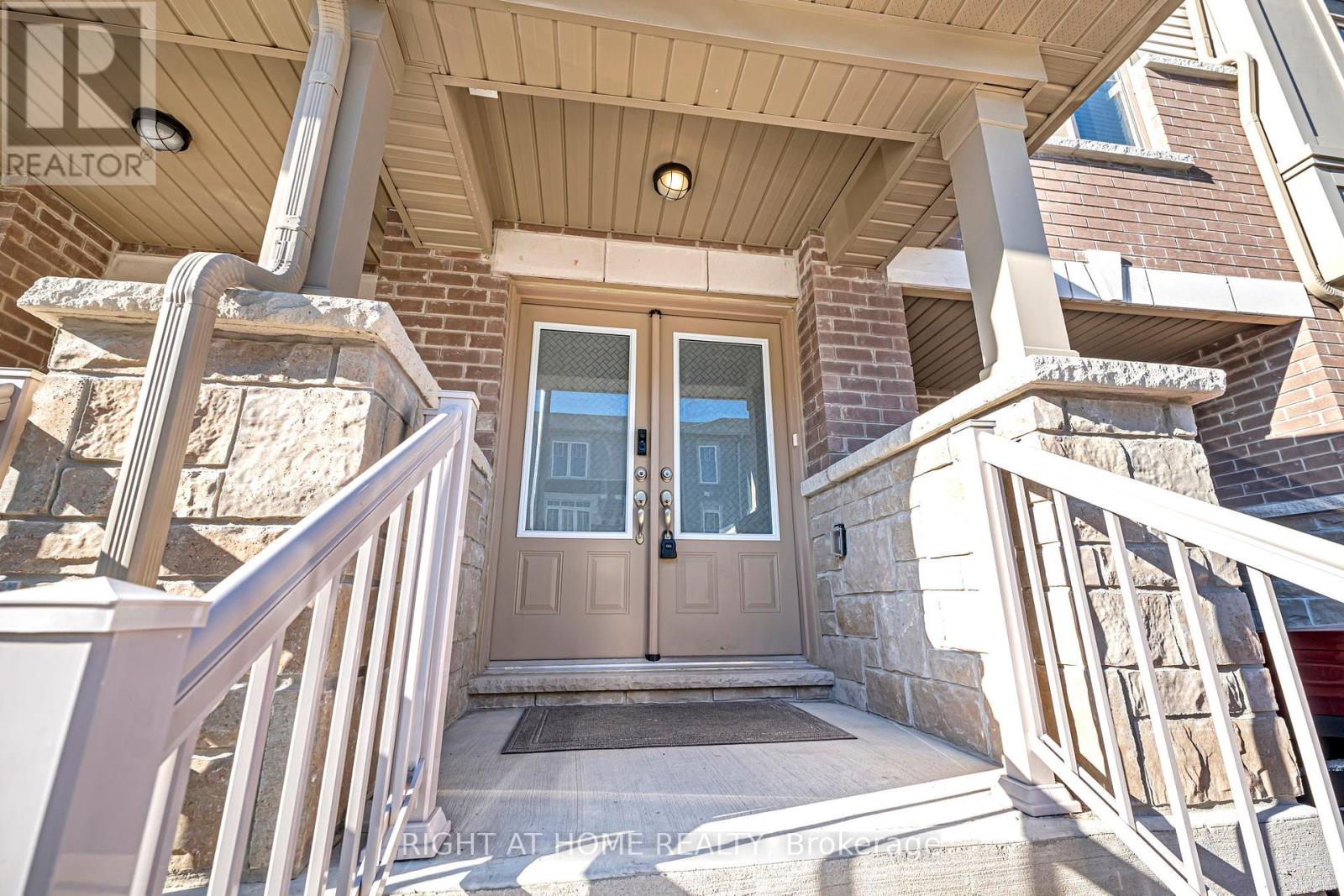 112 Bavin Street, Clarington, Ontario  L1C 7H5 - Photo 2 - E12441997