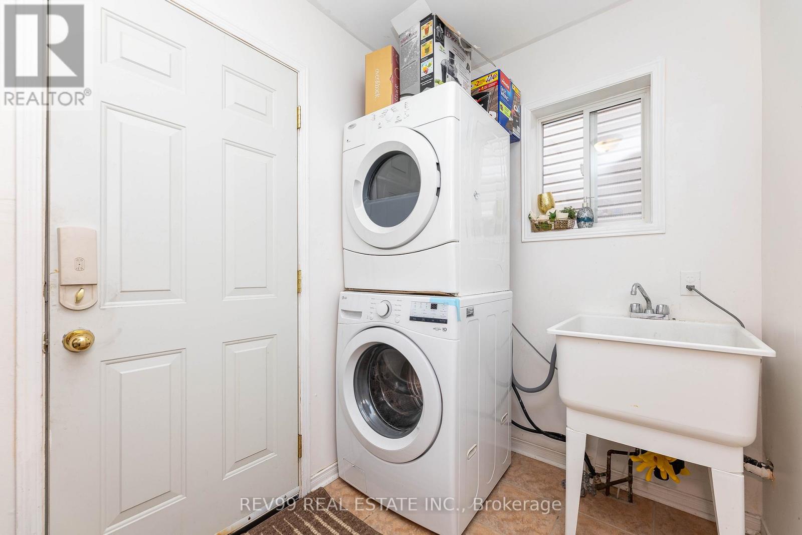 Lorem Ipsum Dolor Si, Oshawa, Ontario  L1K  - Photo 12 - DEMO28945773