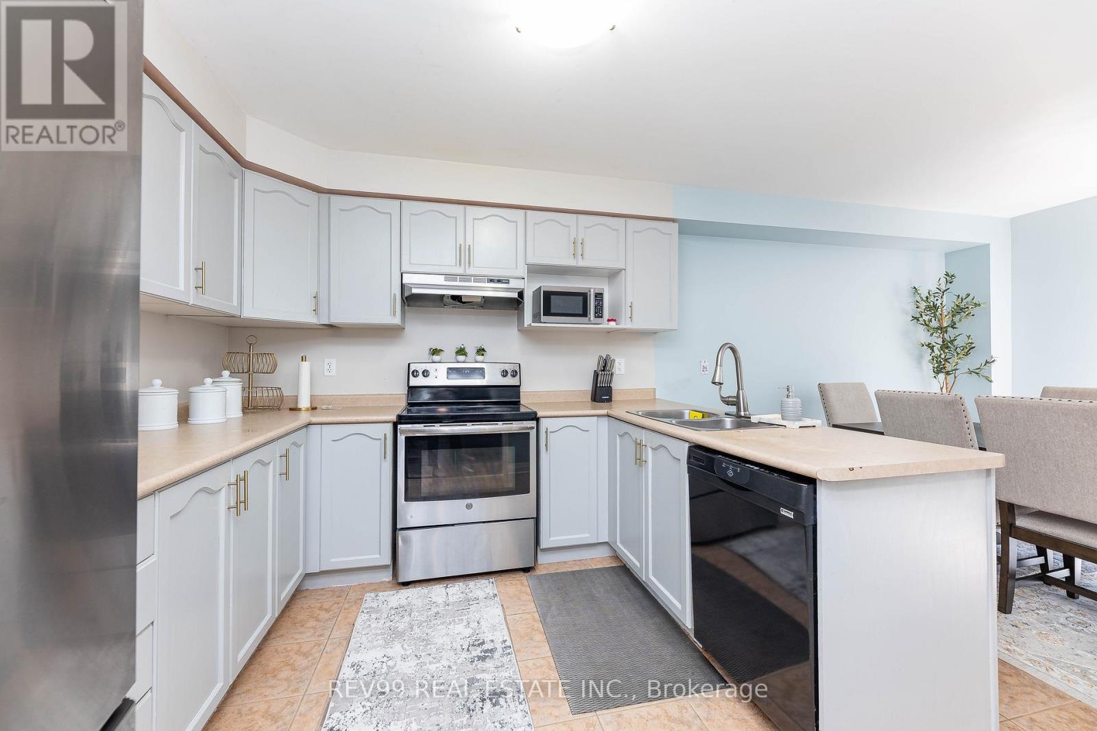 Lorem Ipsum Dolor Si, Oshawa, Ontario  L1K  - Photo 15 - DEMO28945773
