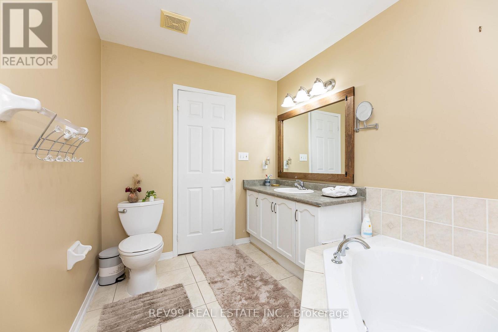 Lorem Ipsum Dolor Si, Oshawa, Ontario  L1K  - Photo 27 - DEMO28945773