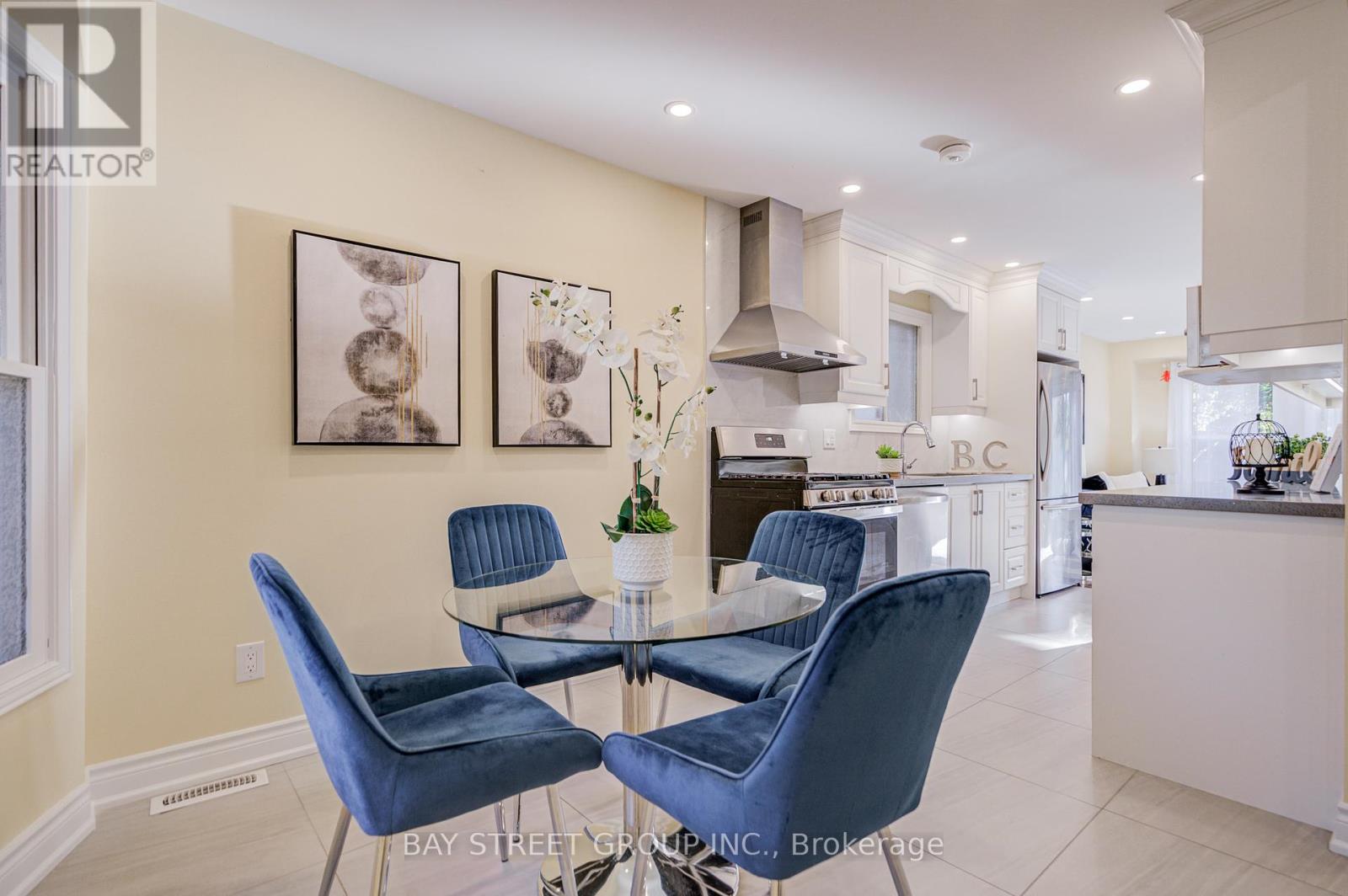 107 Enchanted Hills Crescent, Toronto (Milliken), Ontario  M1V 3P1 - Photo 15 - E12442005