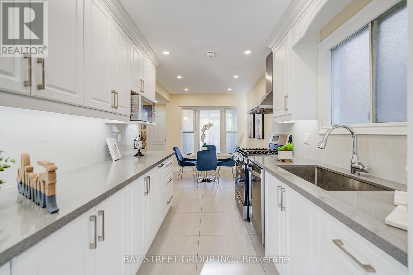 107 Enchanted Hills Crescent, Toronto (Milliken), Ontario  M1V 3P1 - Photo 20 - E12442005