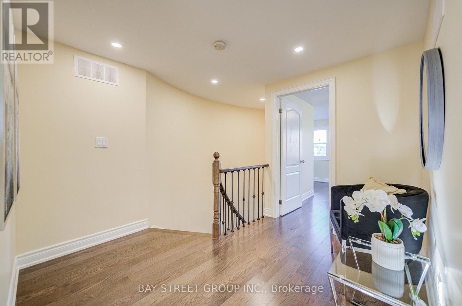 107 Enchanted Hills Crescent, Toronto (Milliken), Ontario  M1V 3P1 - Photo 23 - E12442005
