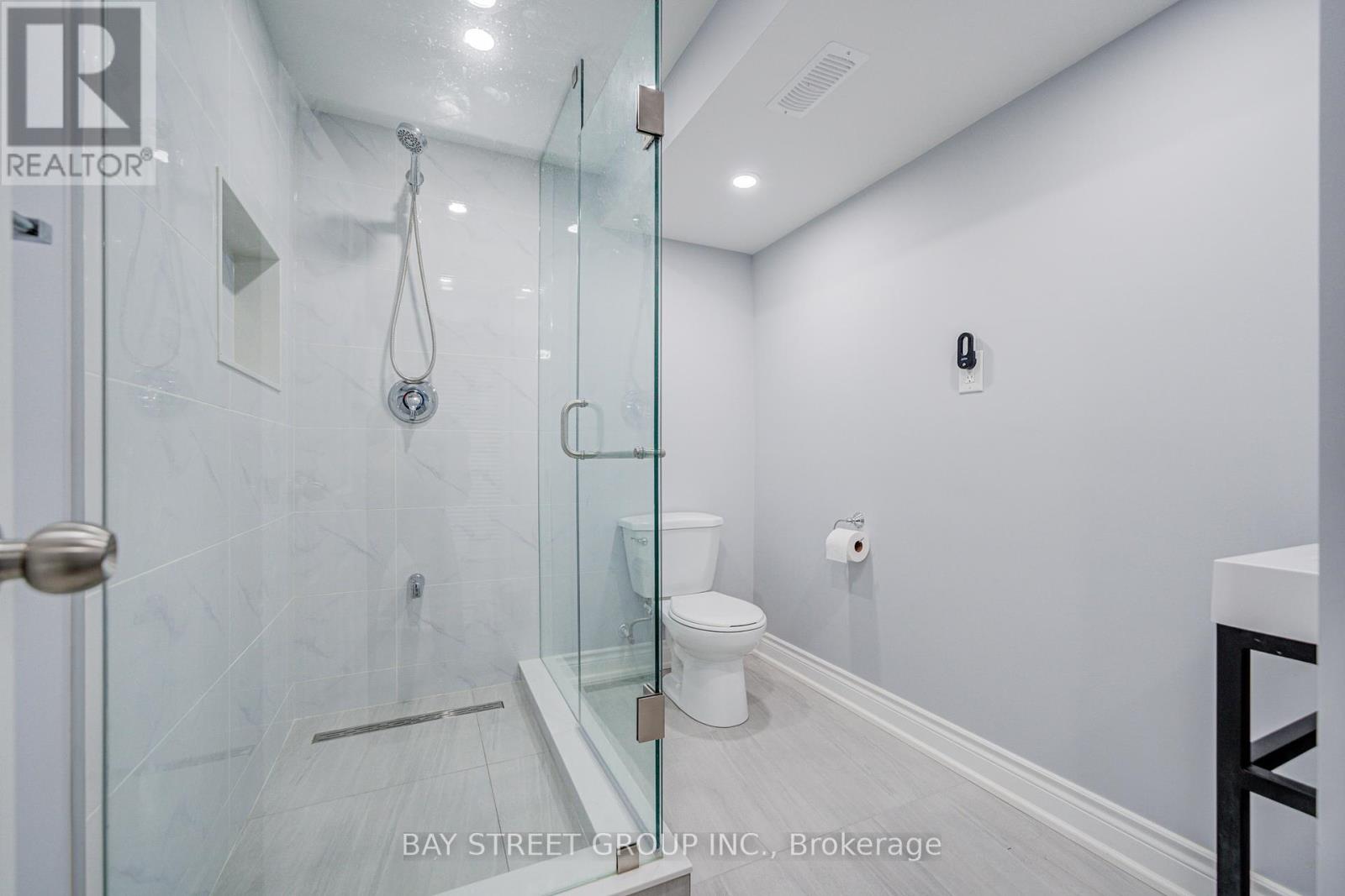 107 Enchanted Hills Crescent, Toronto (Milliken), Ontario  M1V 3P1 - Photo 43 - E12442005
