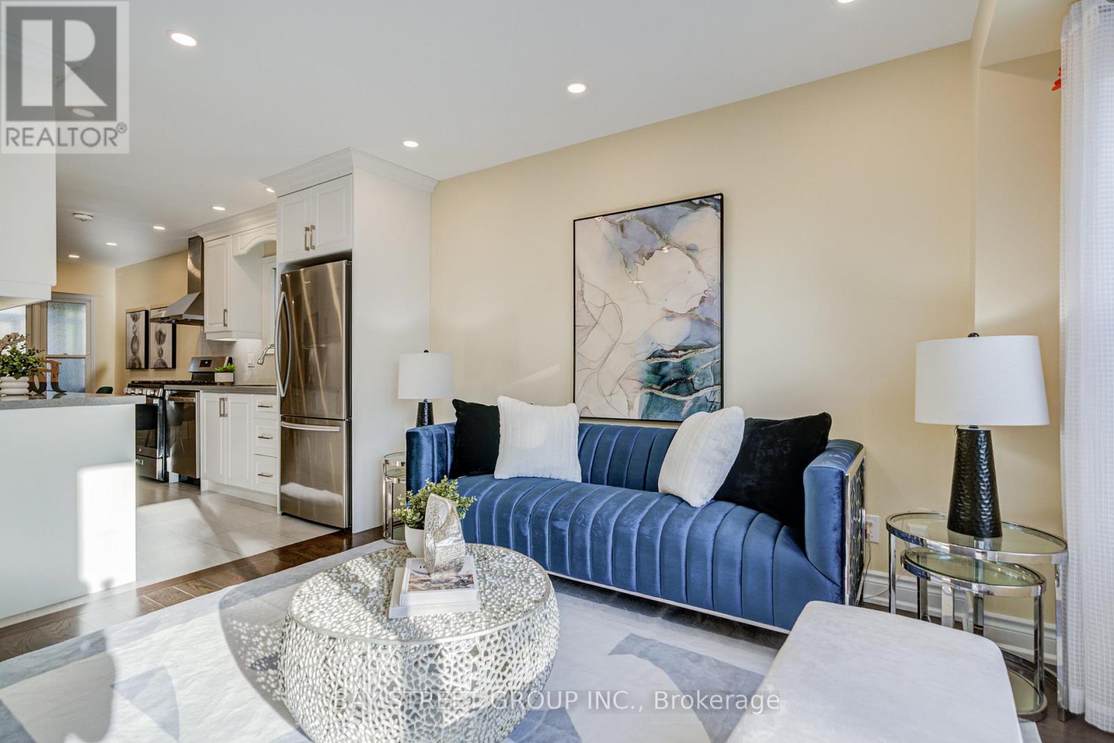 107 Enchanted Hills Crescent, Toronto (Milliken), Ontario  M1V 3P1 - Photo 8 - E12442005