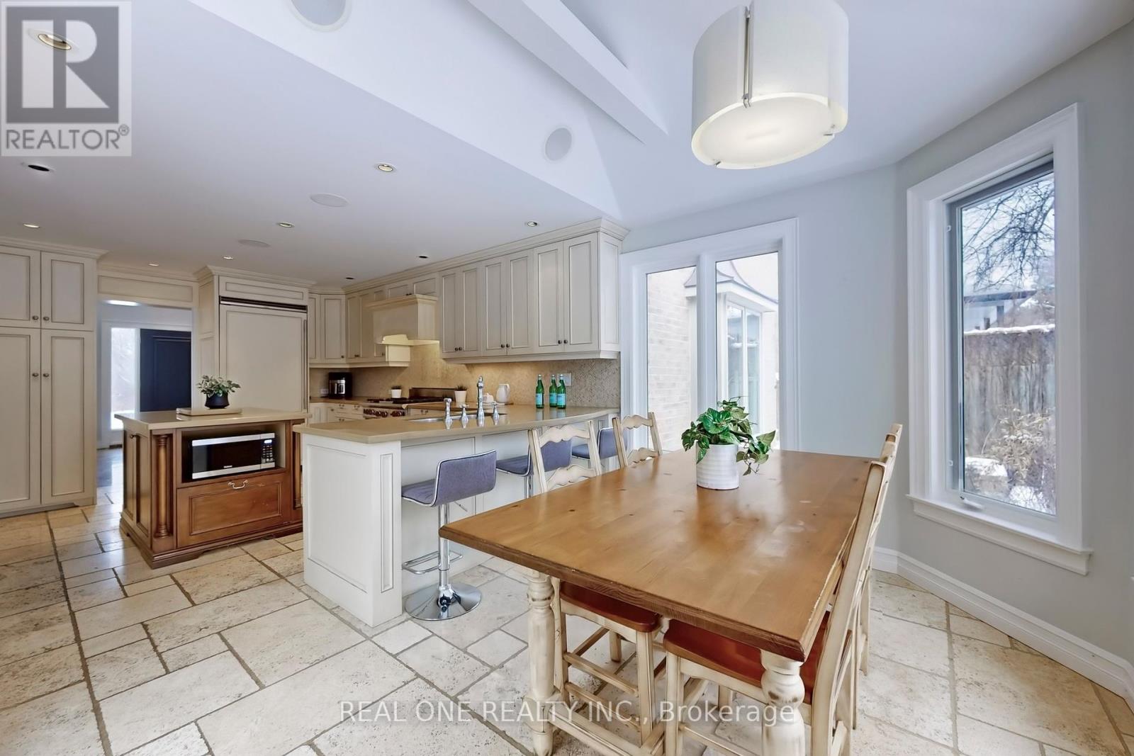27 Aitken Circle, Markham (Unionville), Ontario  L3R 7K9 - Photo 16 - N12441999