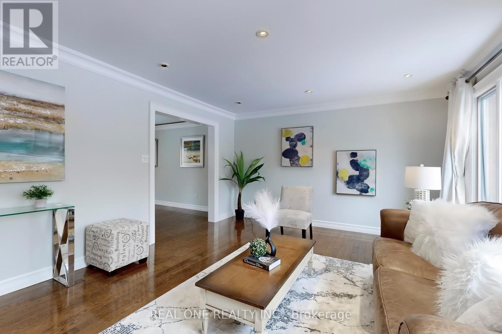 27 Aitken Circle, Markham (Unionville), Ontario  L3R 7K9 - Photo 3 - N12441999