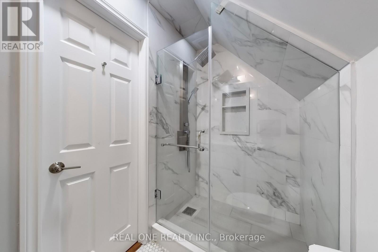 27 Aitken Circle, Markham (Unionville), Ontario  L3R 7K9 - Photo 38 - N12441999