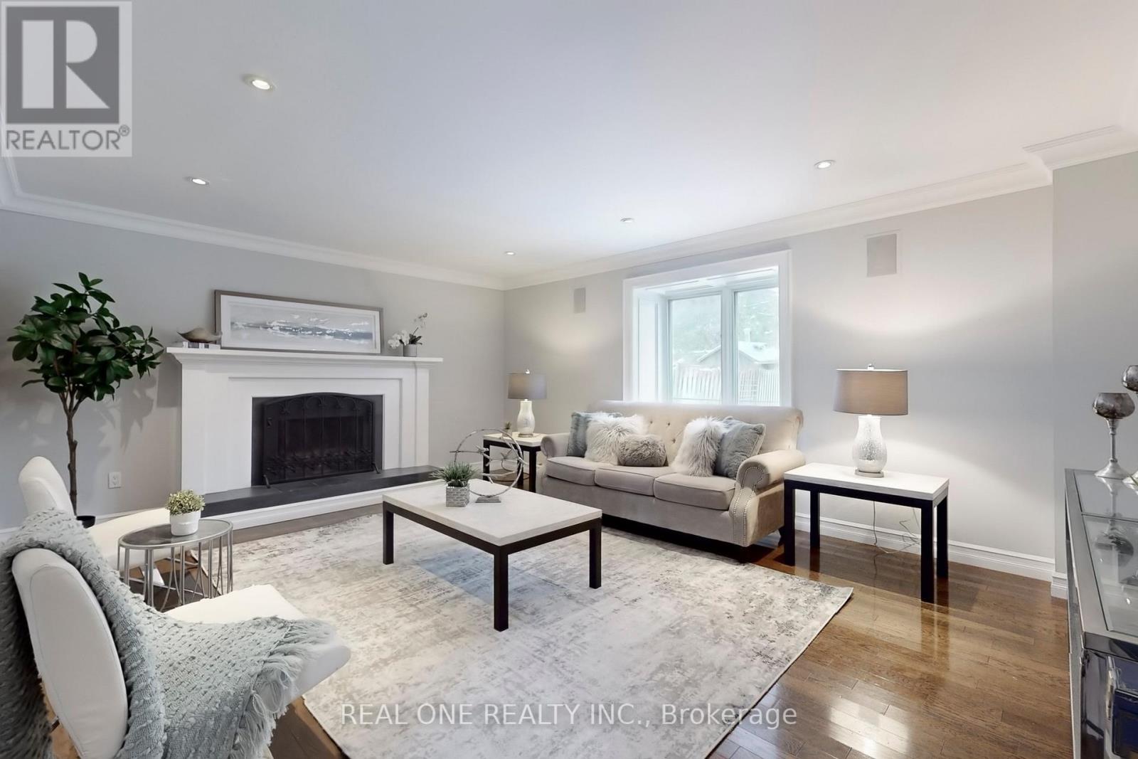 27 Aitken Circle, Markham (Unionville), Ontario  L3R 7K9 - Photo 7 - N12441999