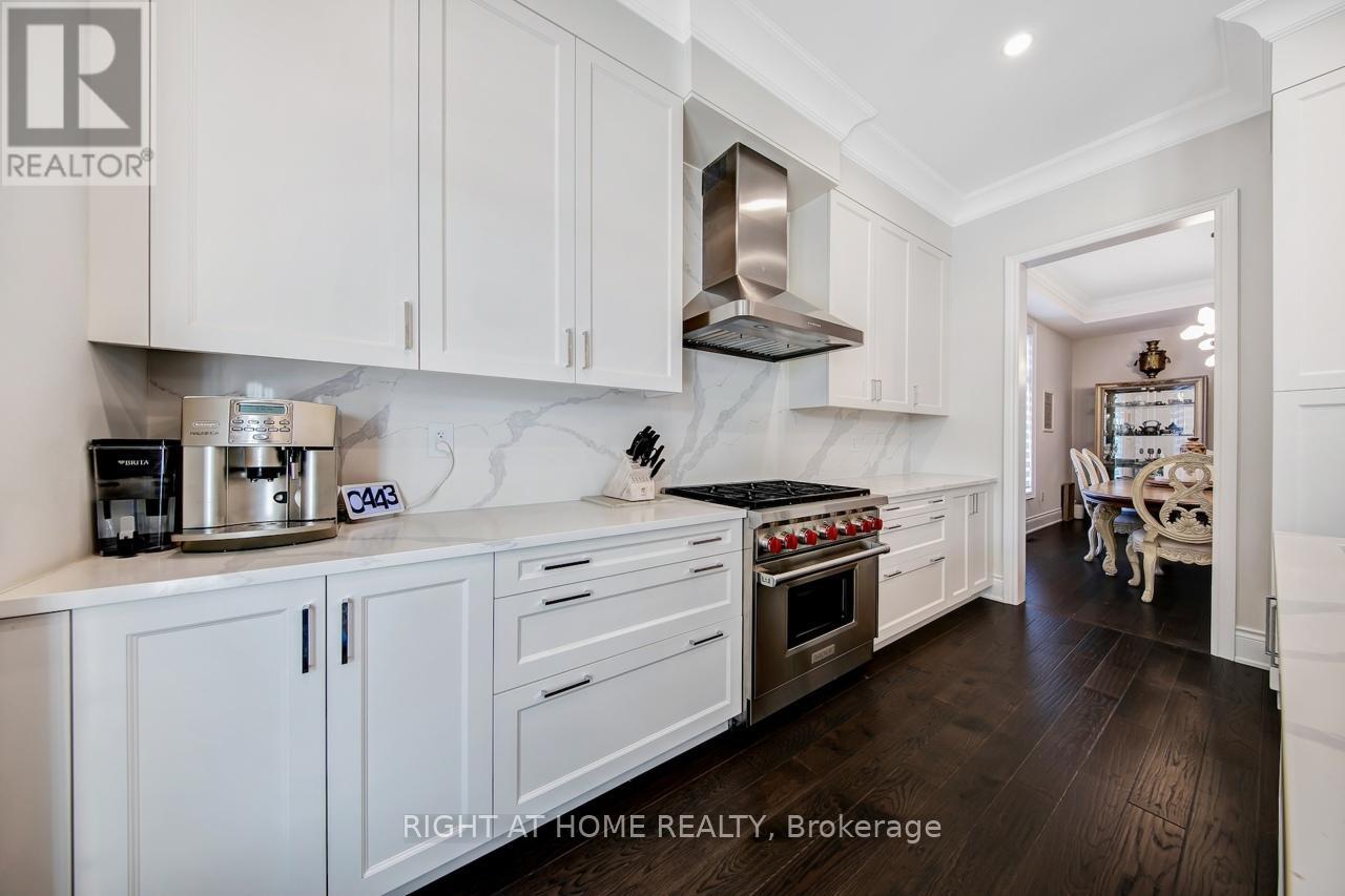38 Menotti Drive, Richmond Hill (Oak Ridges), Ontario  L4E 1G6 - Photo 8 - N12442006