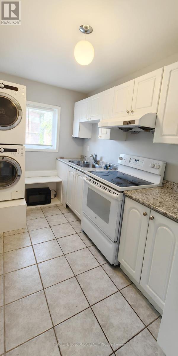 Coach - 1 Pingel Road, Markham, Ontario  L6B 1B7 - Photo 4 - N12442012