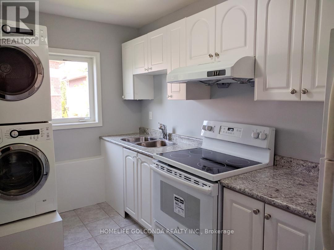 Coach - 1 Pingel Road, Markham, Ontario  L6B 1B7 - Photo 5 - N12442012