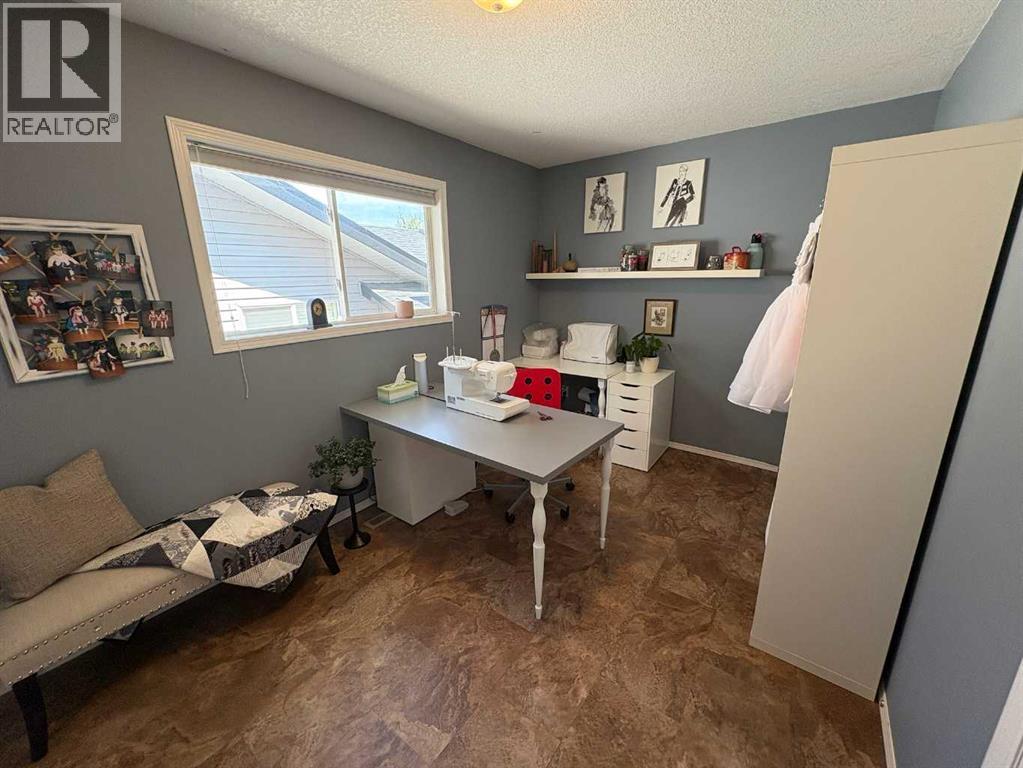 167 Mt Rundle Road W, Lethbridge, Alberta  T1K 7G1 - Photo 14 - A2237914