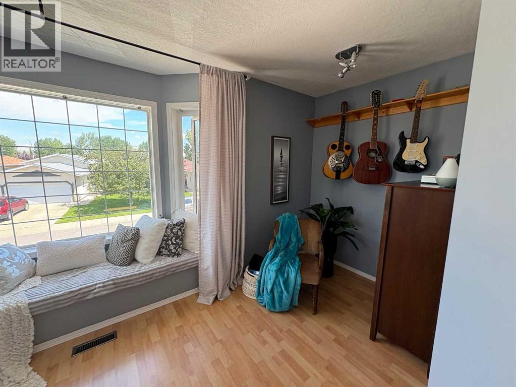 167 Mt Rundle Road W, Lethbridge, Alberta  T1K 7G1 - Photo 22 - A2237914