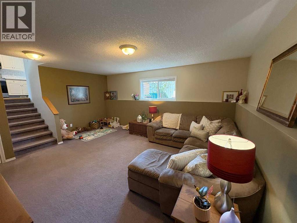 167 Mt Rundle Road W, Lethbridge, Alberta  T1K 7G1 - Photo 27 - A2237914