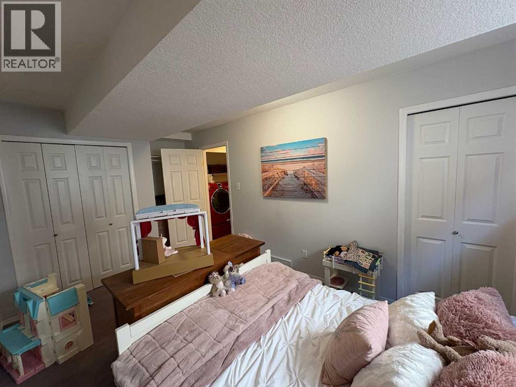 167 Mt Rundle Road W, Lethbridge, Alberta  T1K 7G1 - Photo 32 - A2237914