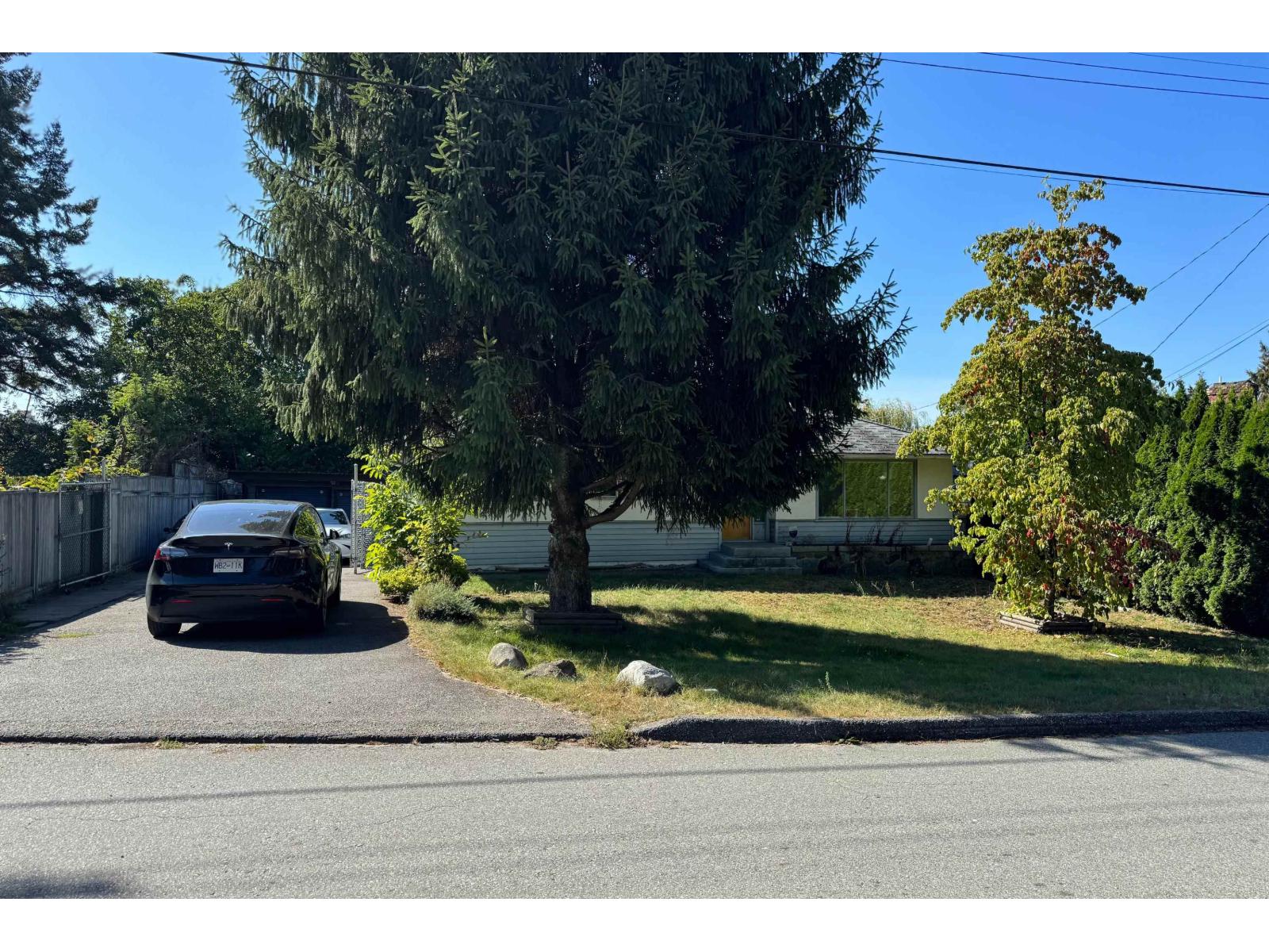 13654 LARNER ROAD, Surrey, British Columbia