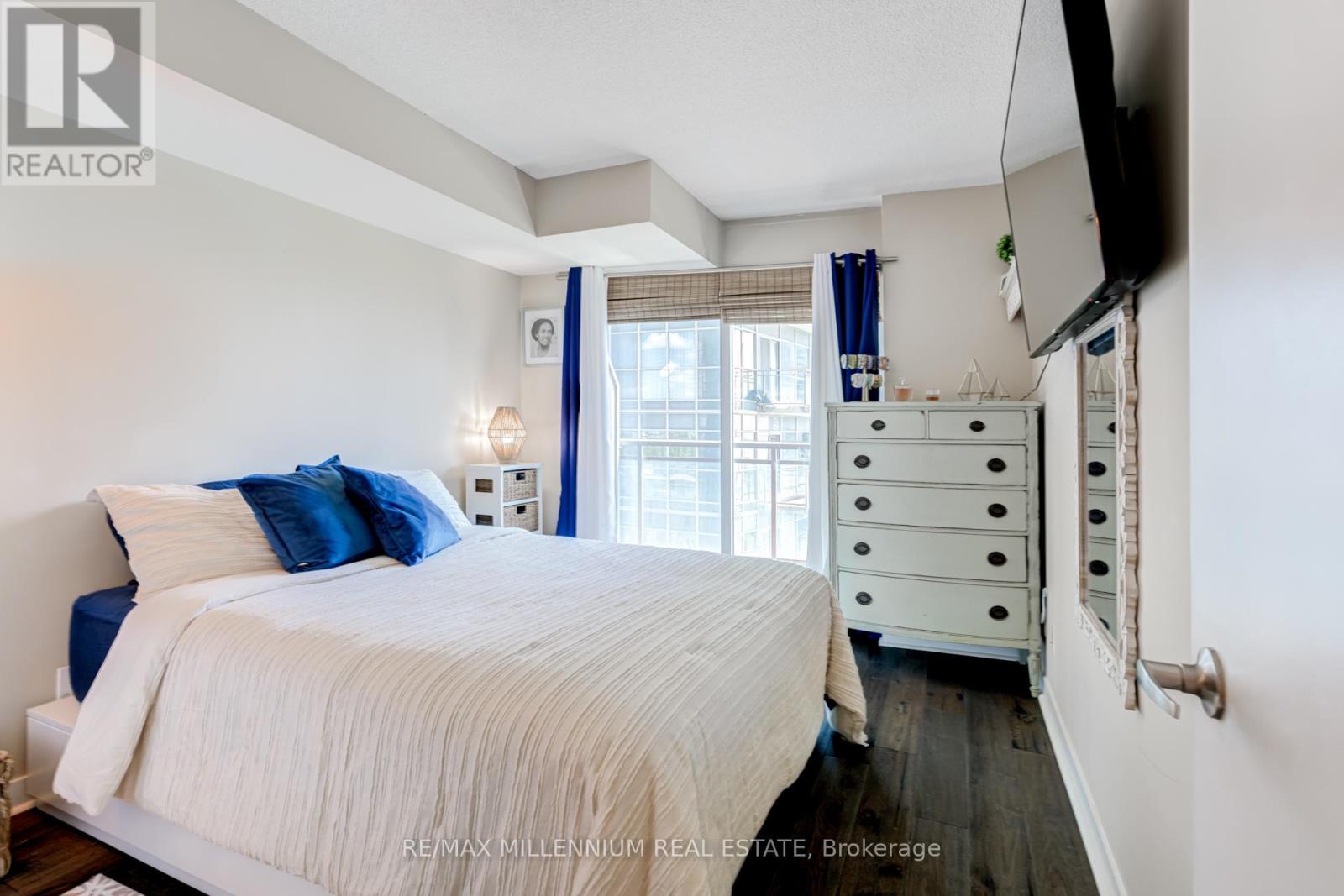 2114 - 155 Legion Road N, Toronto (Mimico), Ontario  M8Y 0A7 - Photo 12 - W12441990