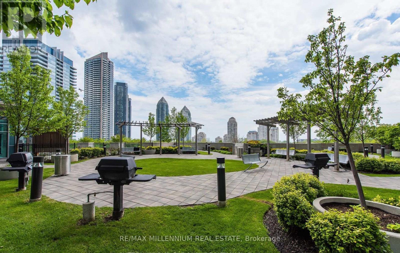 2114 - 155 Legion Road N, Toronto (Mimico), Ontario  M8Y 0A7 - Photo 22 - W12441990