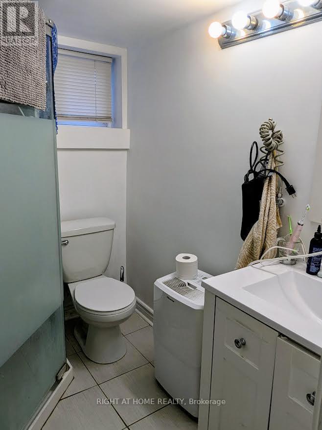239 Woodbine Avenue, Toronto, Ontario  M4L 3P3 - Photo 34 - E12425351