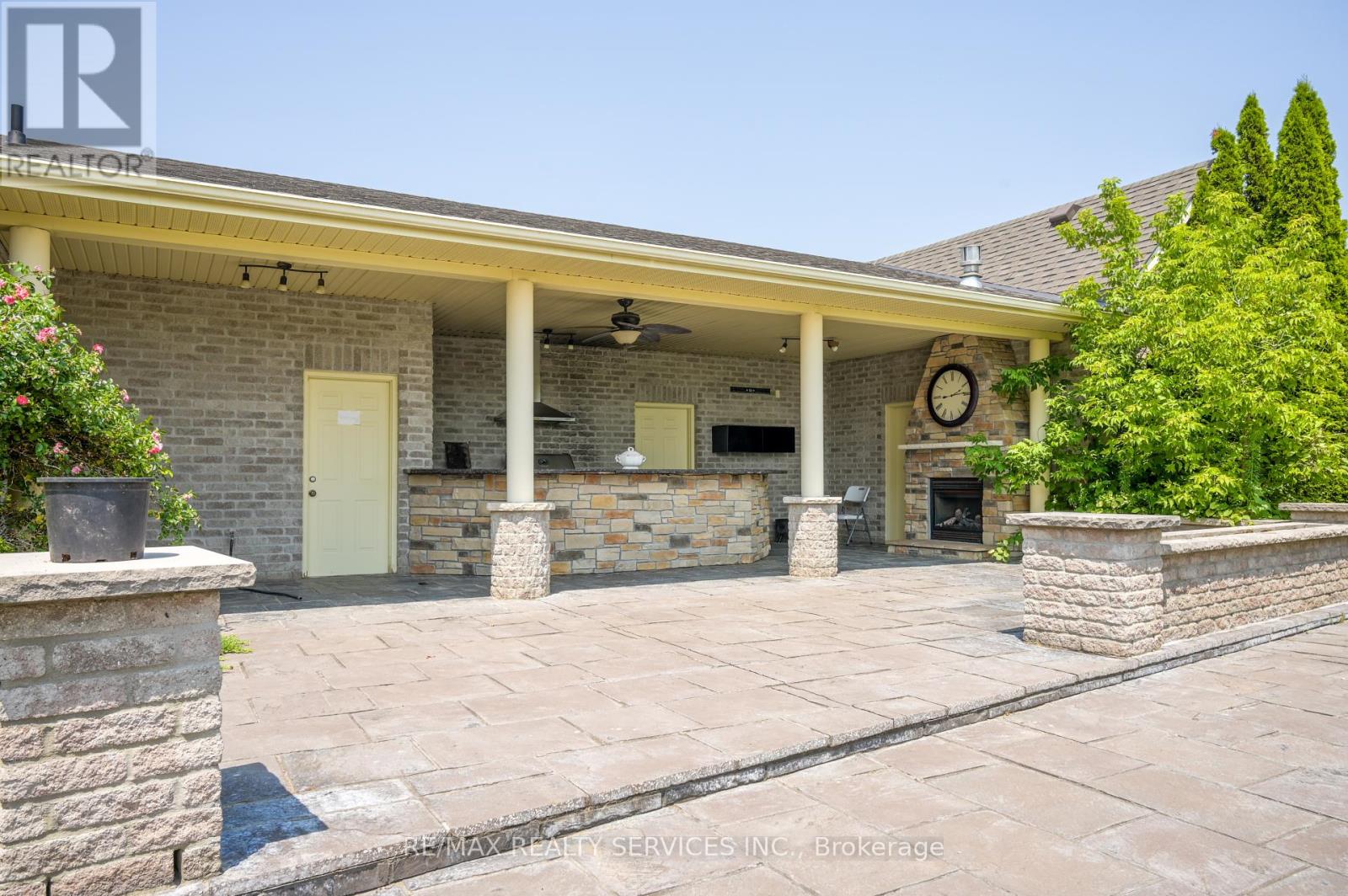 214 & 218 Maple Avenue S, Brant, Ontario  N0E 1A0 - Photo 49 - X12441998