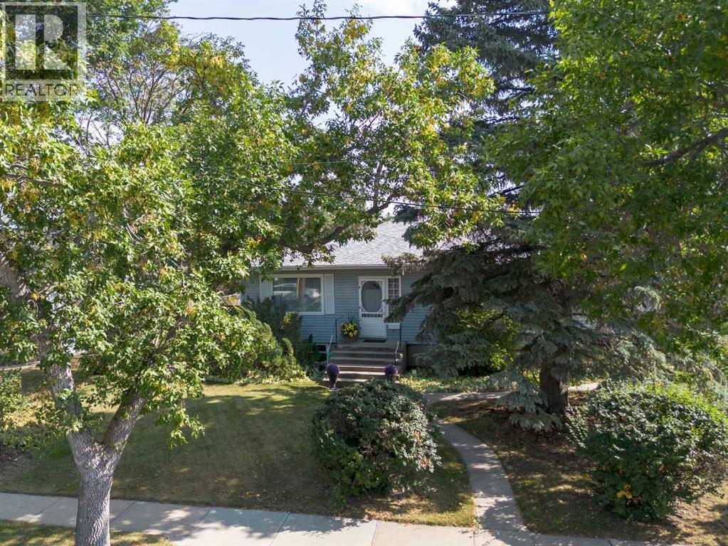 5825 45 Avenue, Red Deer, Alberta  T4N 3M1 - Photo 2 - A2255288