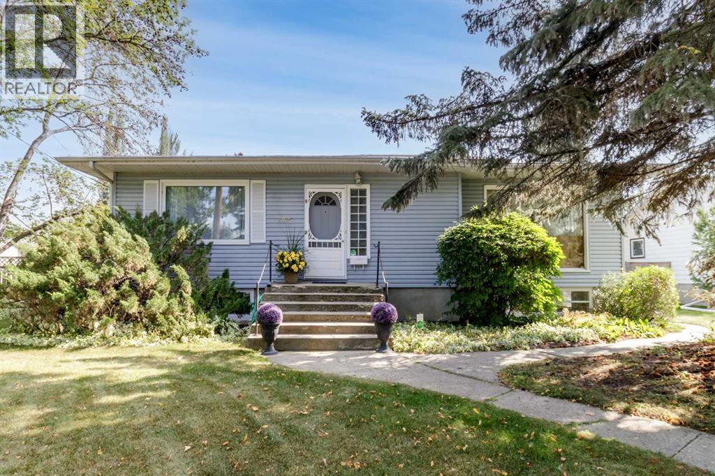 5825 45 Avenue, Red Deer, Alberta  T4N 3M1 - Photo 1 - A2255288