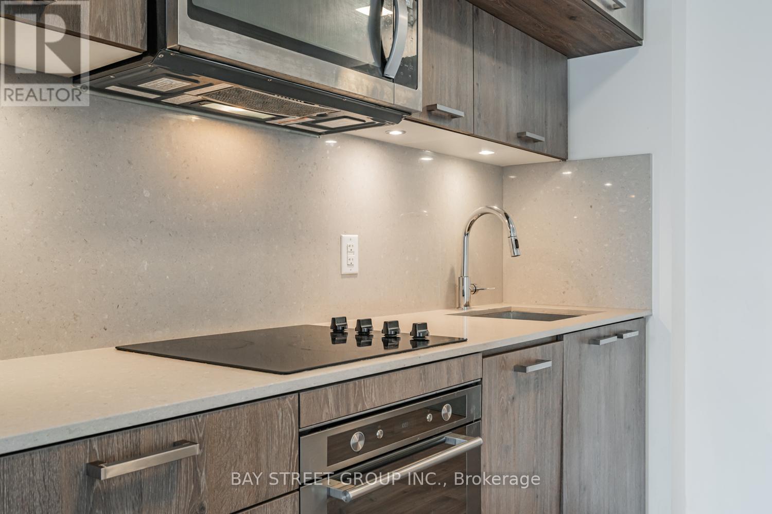 1008 - 50 Mccaul Street, Toronto (Kensington-Chinatown), Ontario  M5T 1V9 - Photo 10 - C12442017