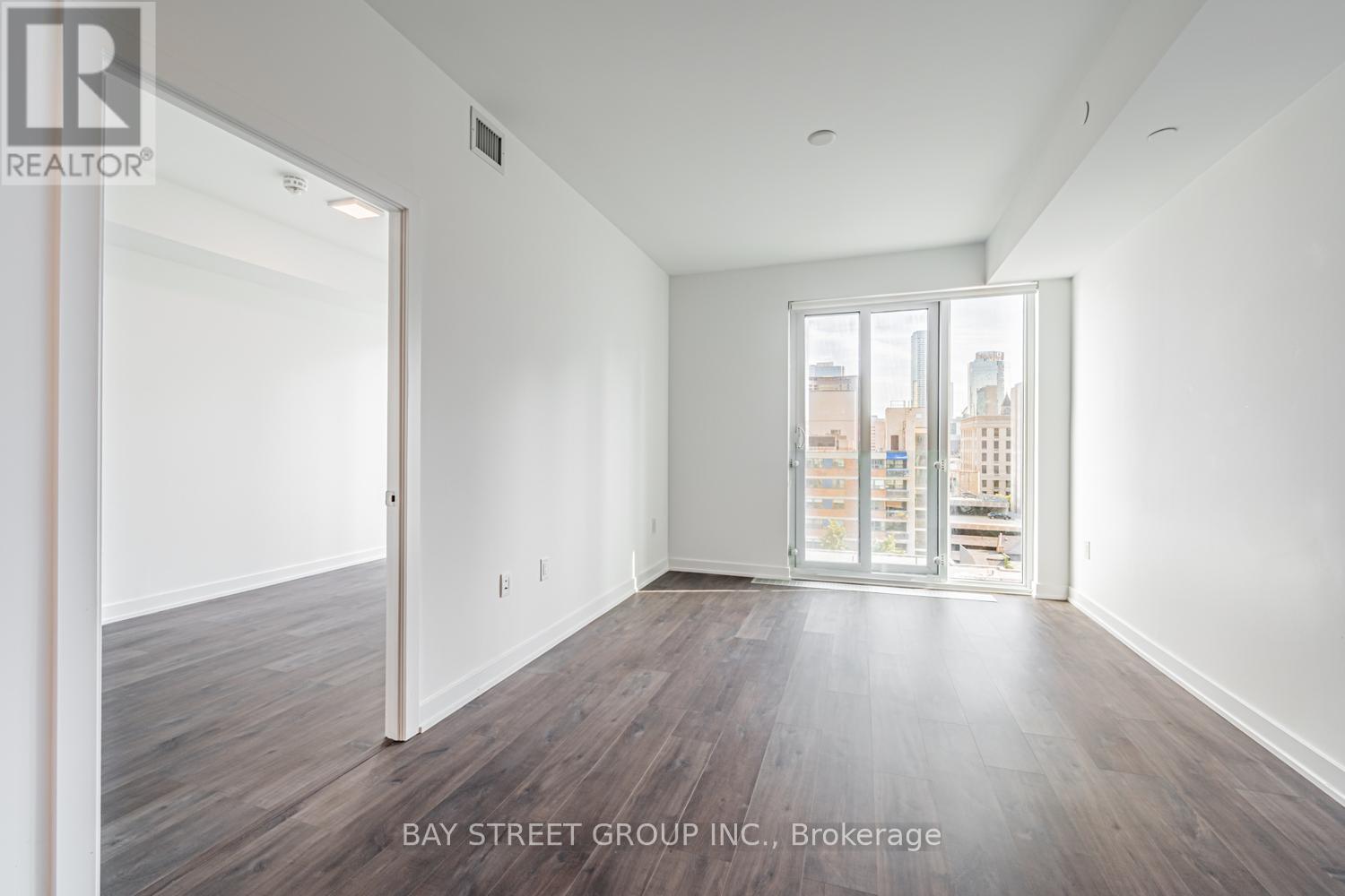 1008 - 50 Mccaul Street, Toronto (Kensington-Chinatown), Ontario  M5T 1V9 - Photo 12 - C12442017