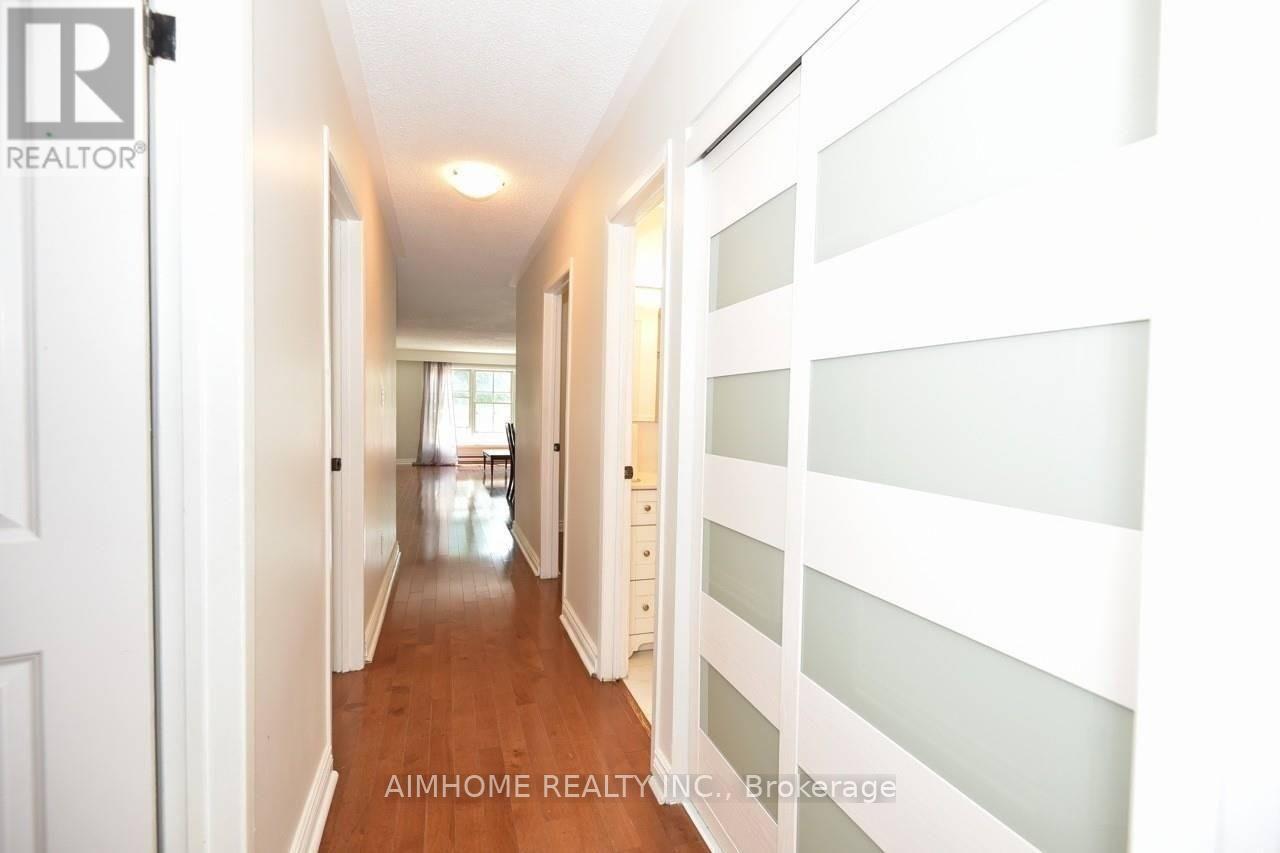 Upper - 88 Apache Trail, Toronto, Ontario  M2H 2H9 - Photo 8 - C12442026
