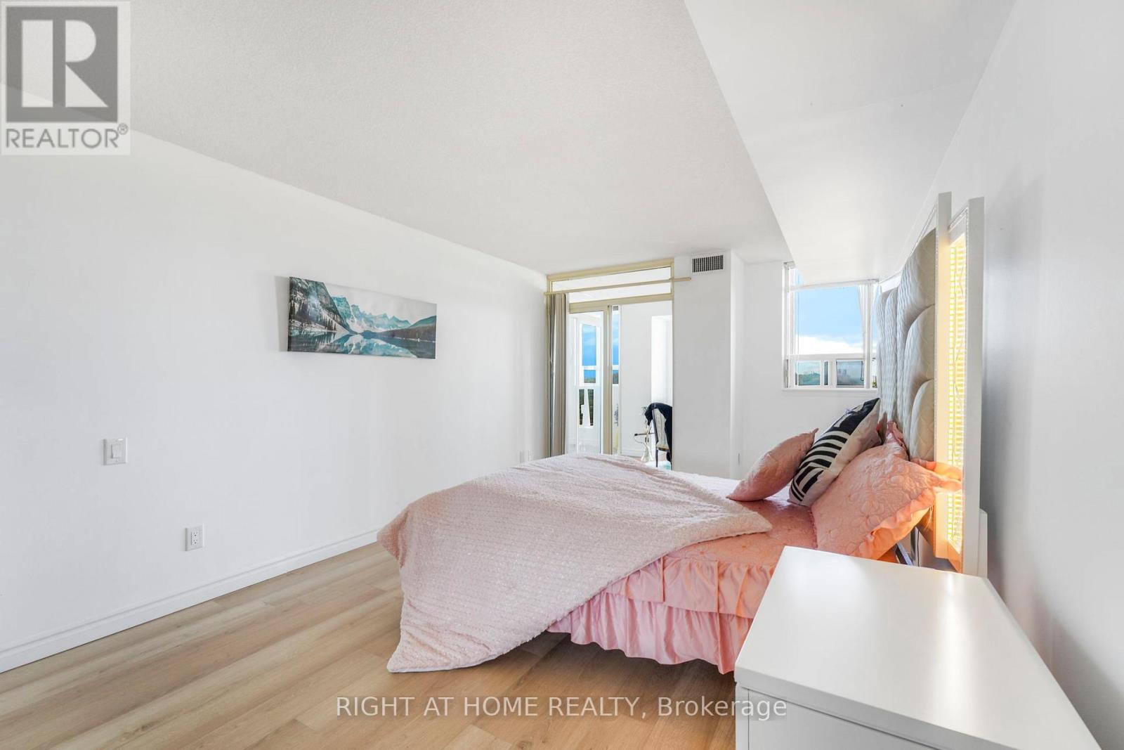 707 - 2466 Eglinton Avenue E, Toronto (Eglinton East), Ontario  M1K 5J8 - Photo 11 - E12442029