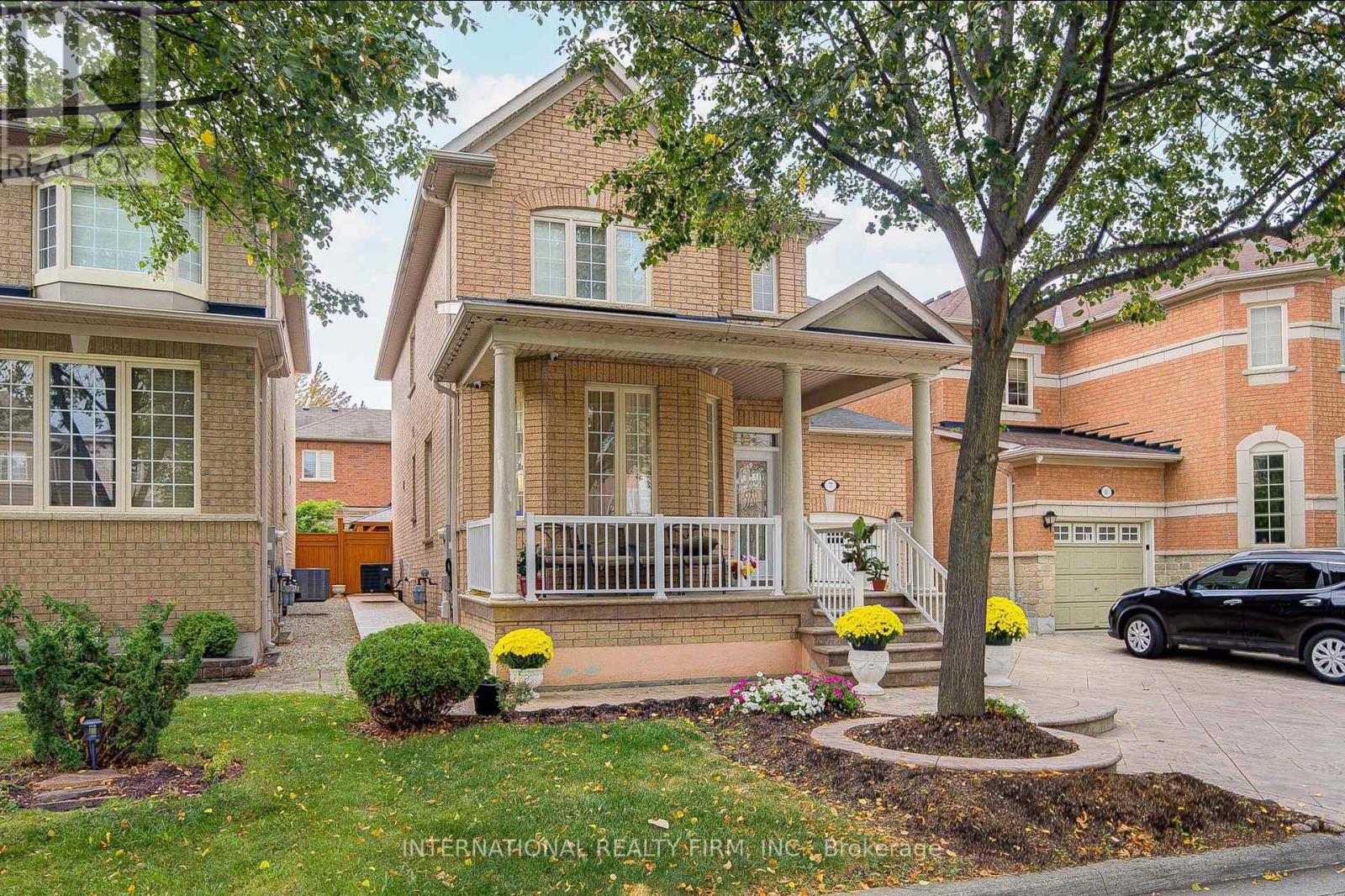 77 Saint James Avenue, Vaughan, Ontario  L4H 3E8 - Photo 3 - N12426359