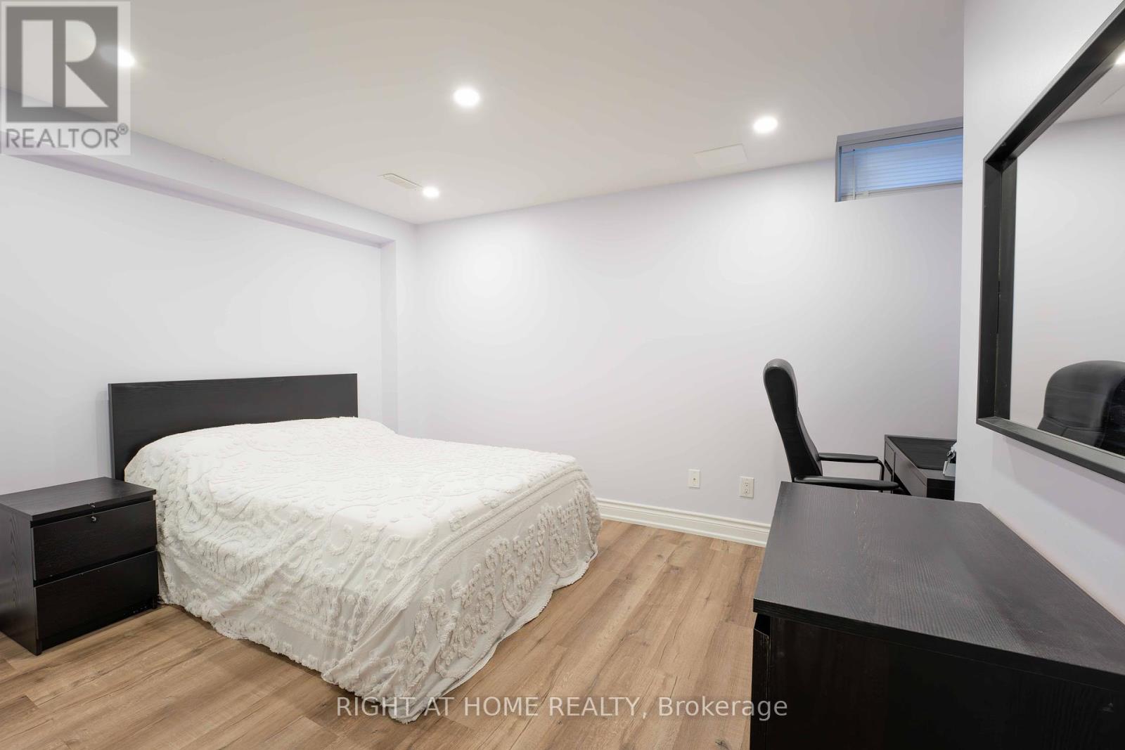 86 Dewpoint Road, Vaughan, Ontario  L4J 9E1 - Photo 32 - N12442016