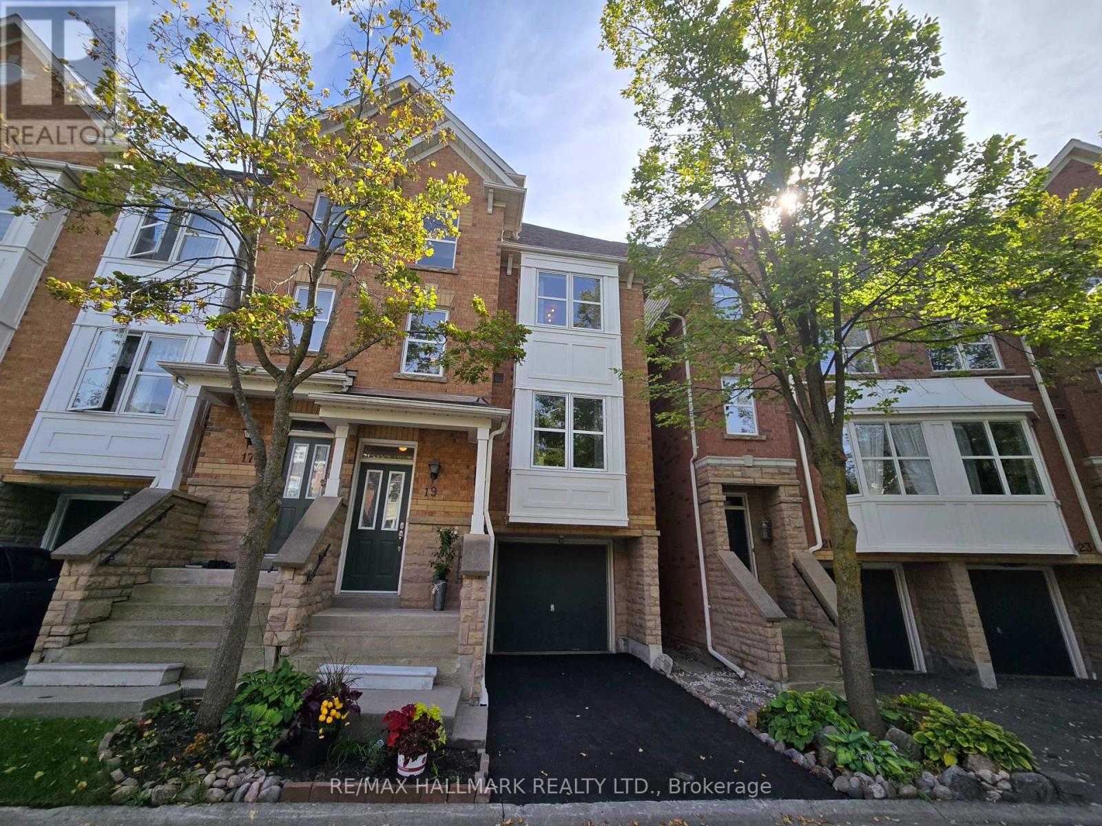 19 Michael Way, Markham (Buttonville), Ontario  L3R 5G4 - Photo 1 - N12442022