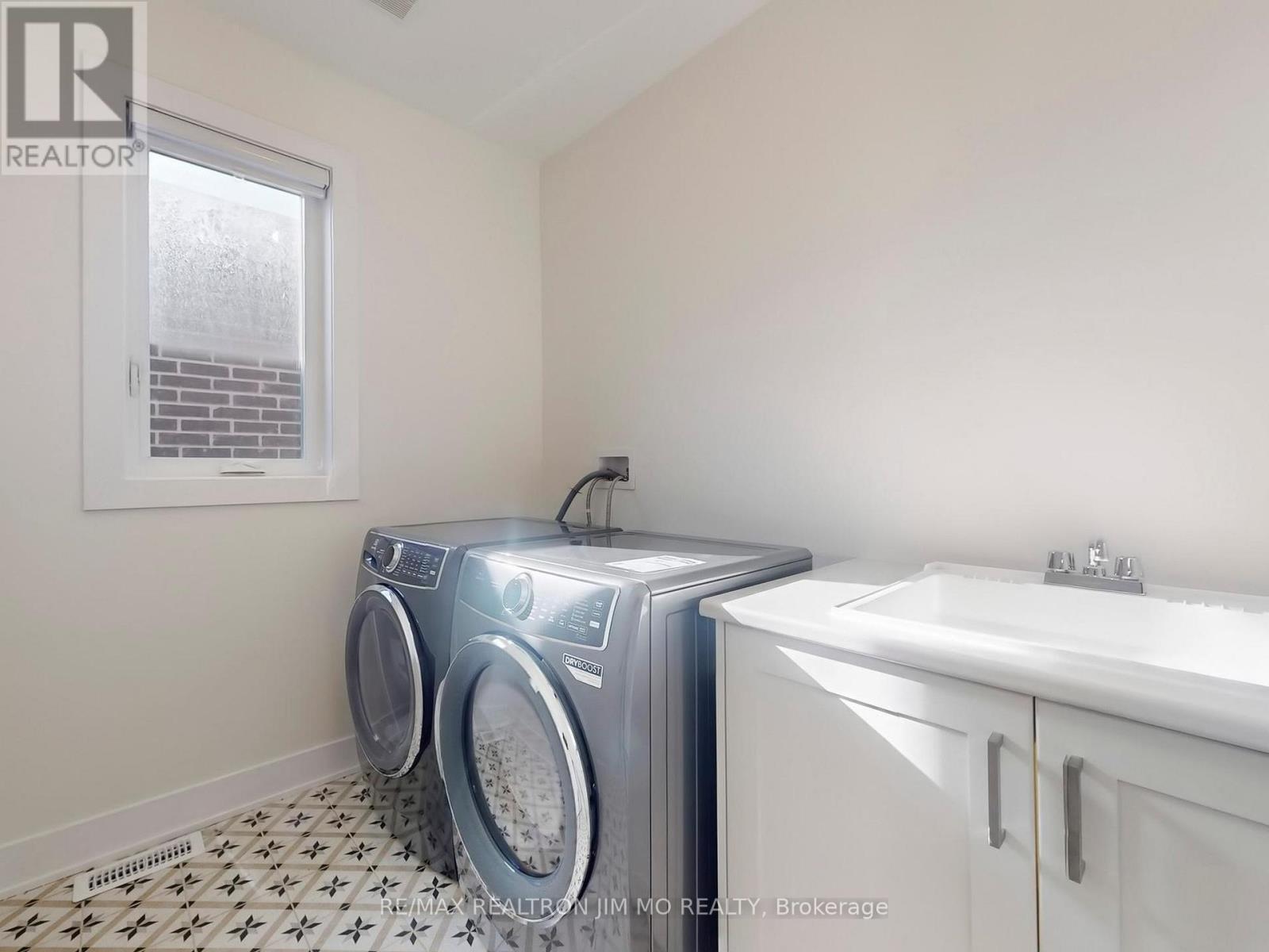 20 Nanhai Avenue, Markham (Angus Glen), Ontario  L6C 3M9 - Photo 29 - N12442028