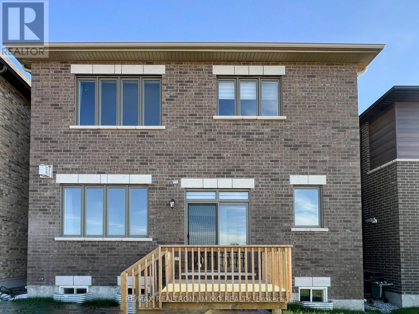 20 Nanhai Avenue, Markham (Angus Glen), Ontario  L6C 3M9 - Photo 34 - N12442028