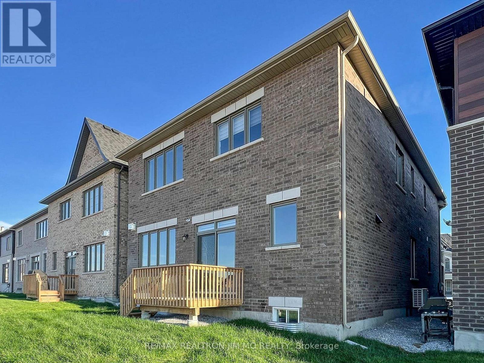 20 Nanhai Avenue, Markham (Angus Glen), Ontario  L6C 3M9 - Photo 35 - N12442028