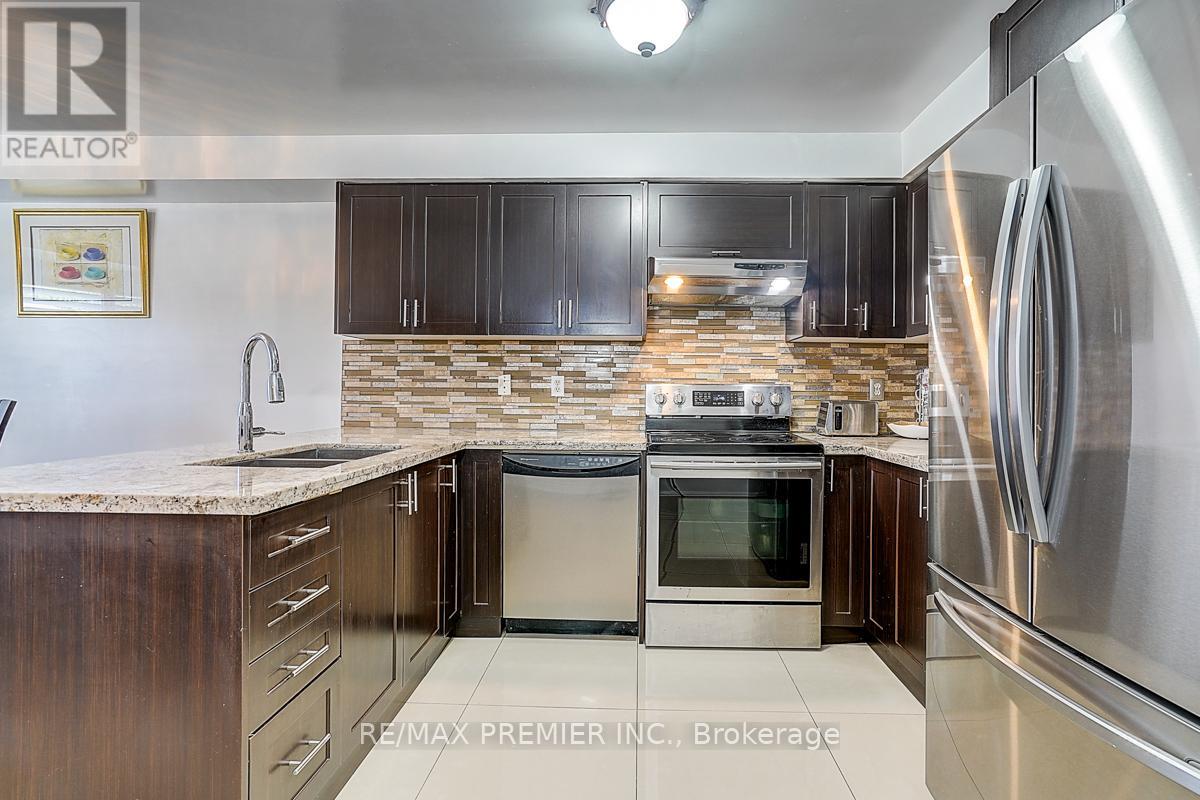 22 Michelle Drive, Vaughan (East Woodbridge), Ontario  L4L 9B8 - Photo 16 - N12442030