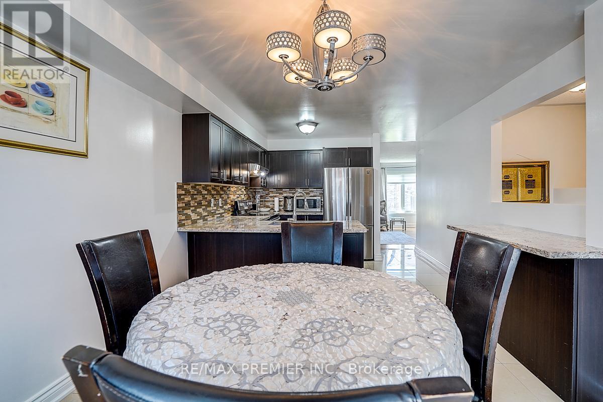 22 Michelle Drive, Vaughan (East Woodbridge), Ontario  L4L 9B8 - Photo 18 - N12442030