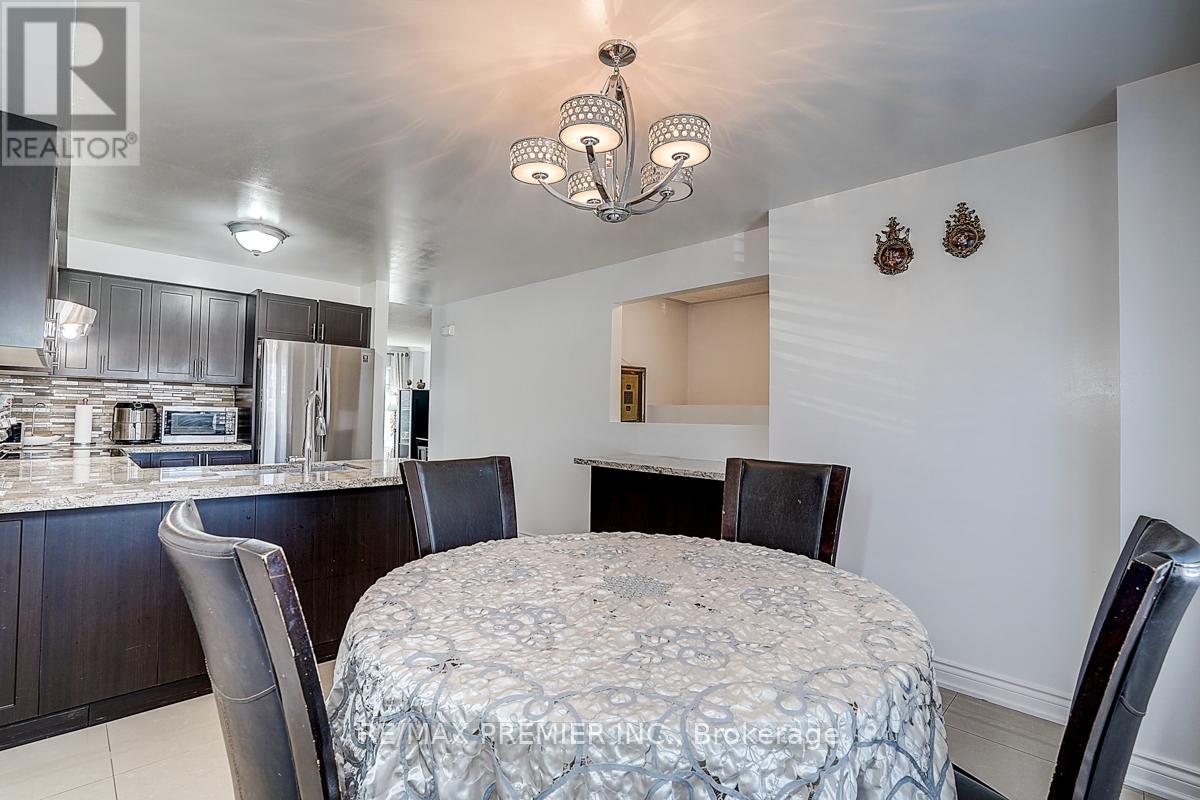 22 Michelle Drive, Vaughan (East Woodbridge), Ontario  L4L 9B8 - Photo 21 - N12442030