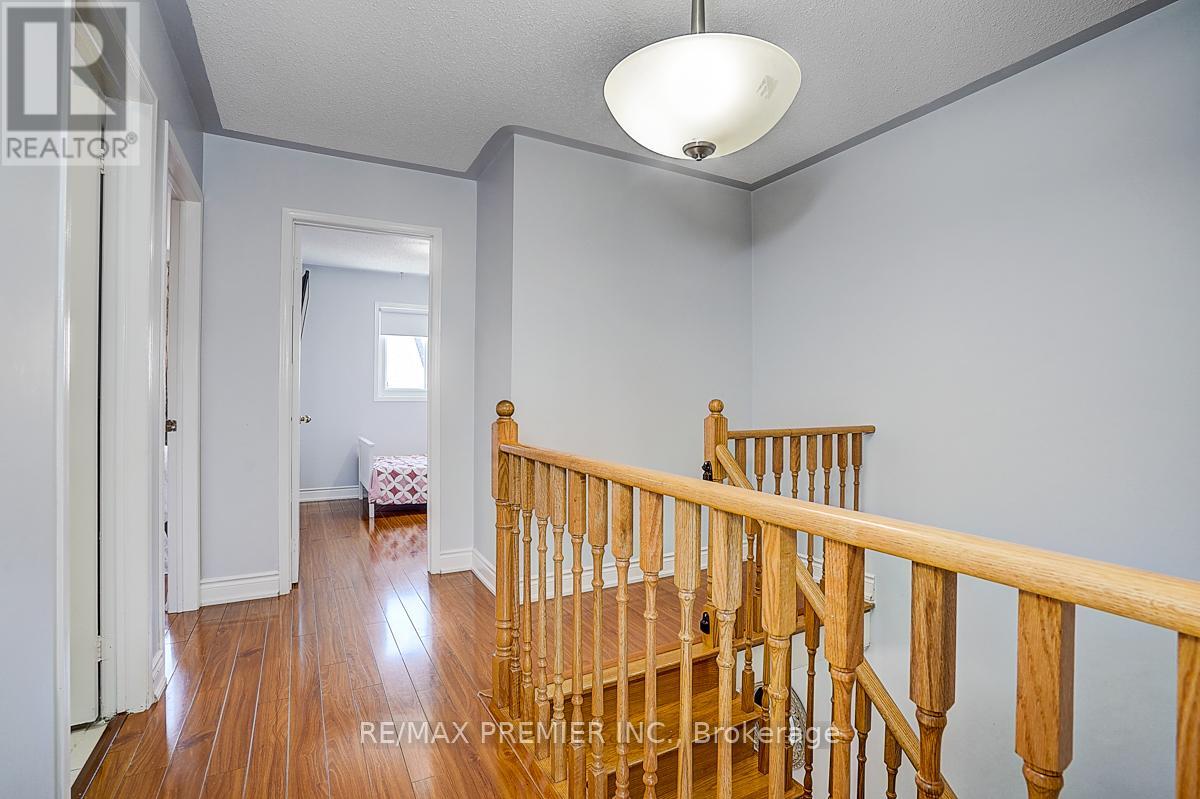 22 Michelle Drive, Vaughan (East Woodbridge), Ontario  L4L 9B8 - Photo 23 - N12442030