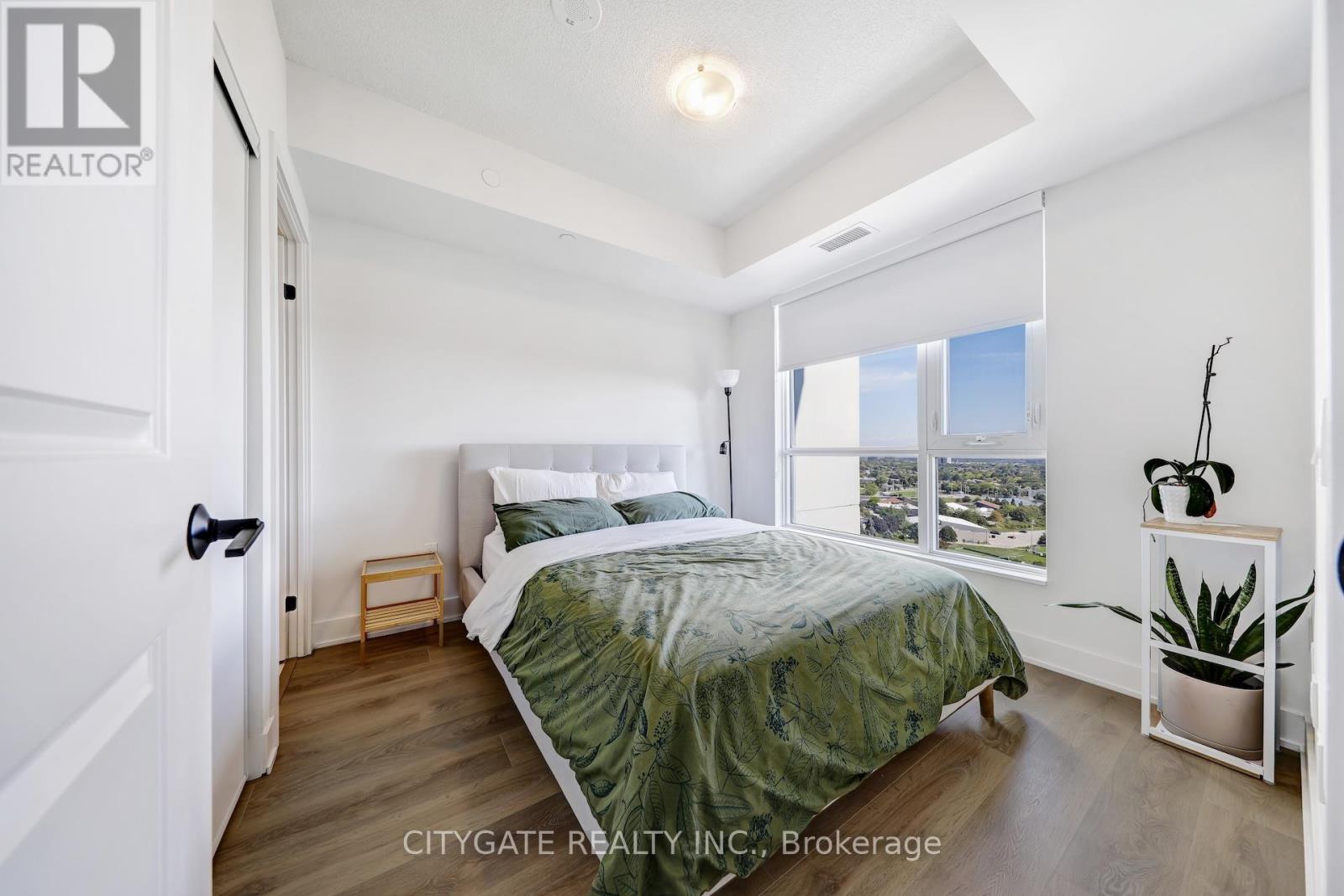 1610 - 202 Burnhamthorpe Road E, Mississauga (City Centre), Ontario  L5A 0B2 - Photo 10 - W12442020