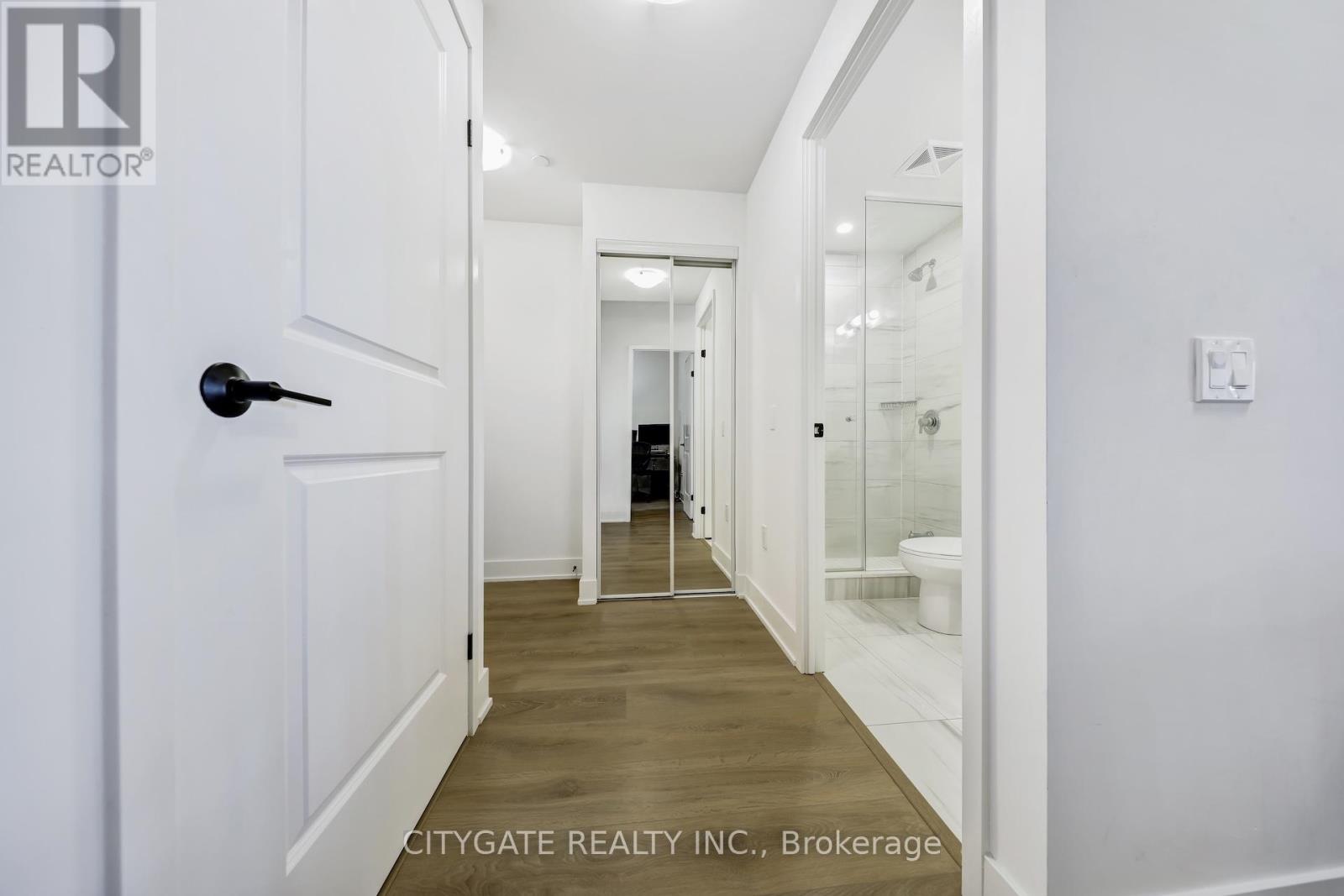 1610 - 202 Burnhamthorpe Road E, Mississauga (City Centre), Ontario  L5A 0B2 - Photo 11 - W12442020