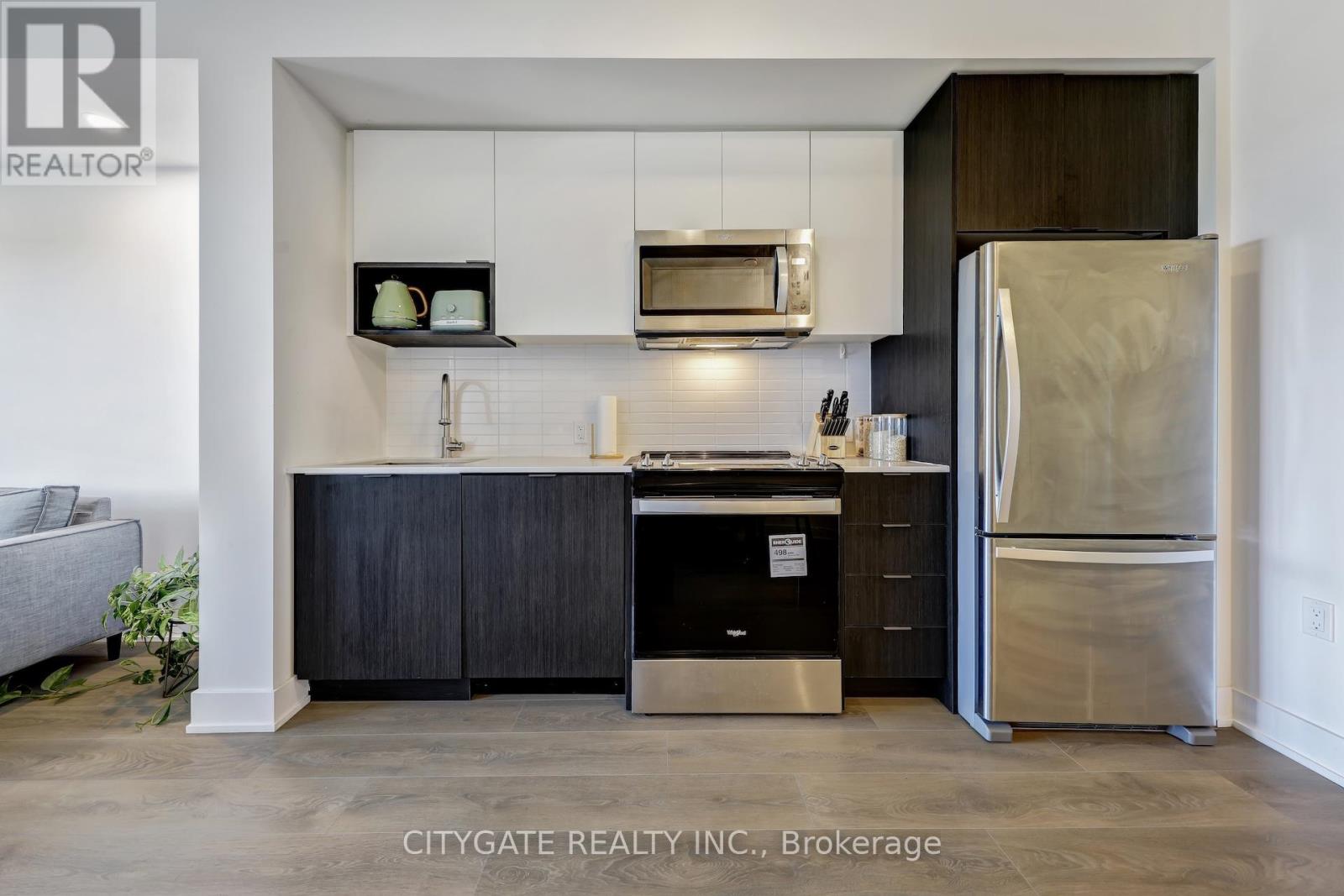1610 - 202 Burnhamthorpe Road E, Mississauga (City Centre), Ontario  L5A 0B2 - Photo 8 - W12442020