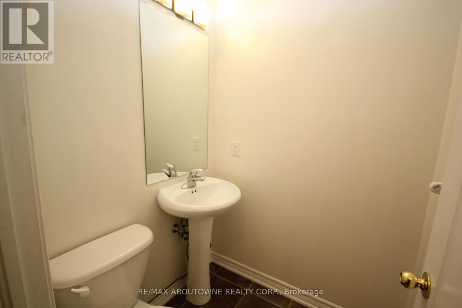 3490 Whilabout Terrace, Oakville, Ontario  L6L 6X6 - Photo 10 - W12442021