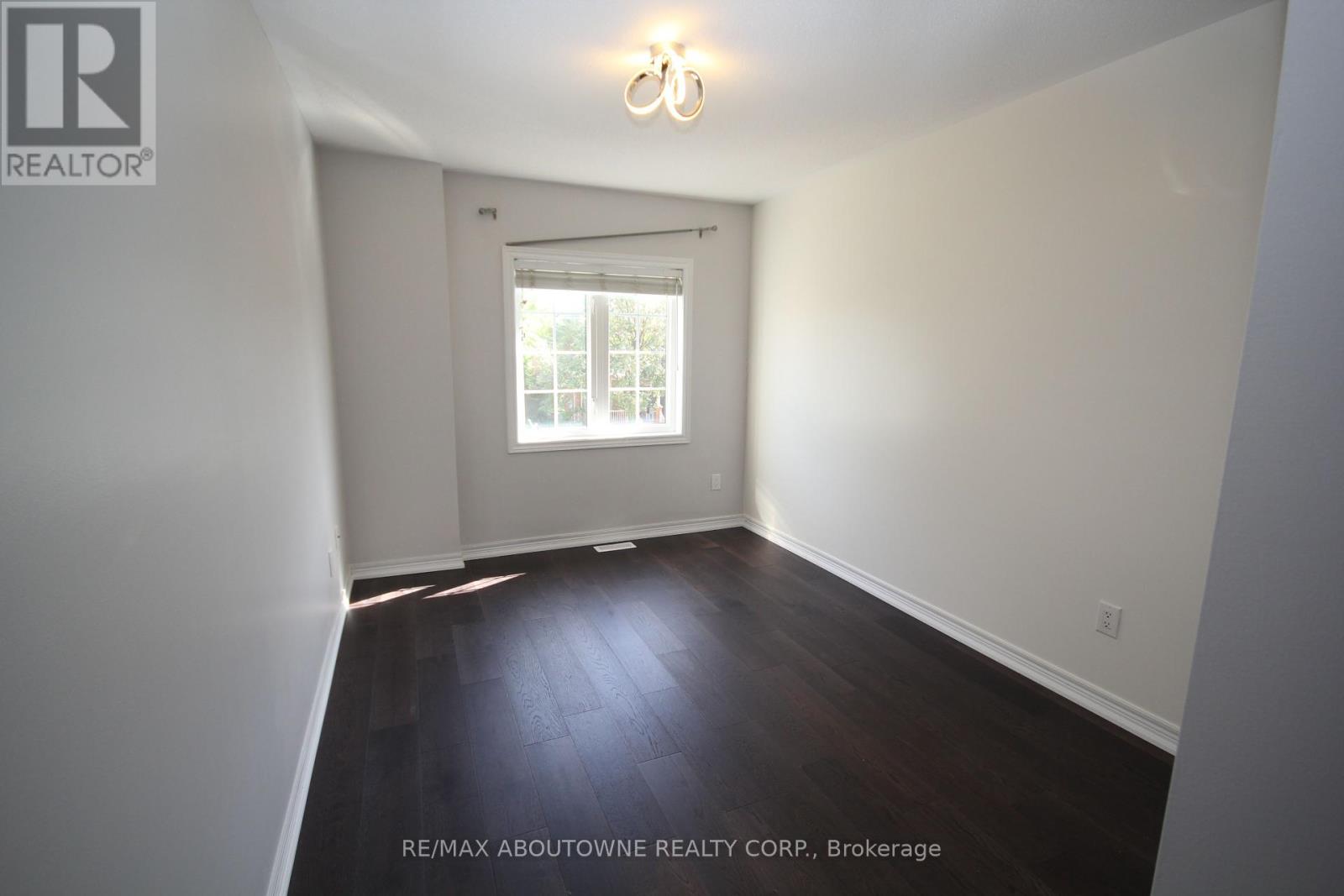 3490 Whilabout Terrace, Oakville, Ontario  L6L 6X6 - Photo 17 - W12442021