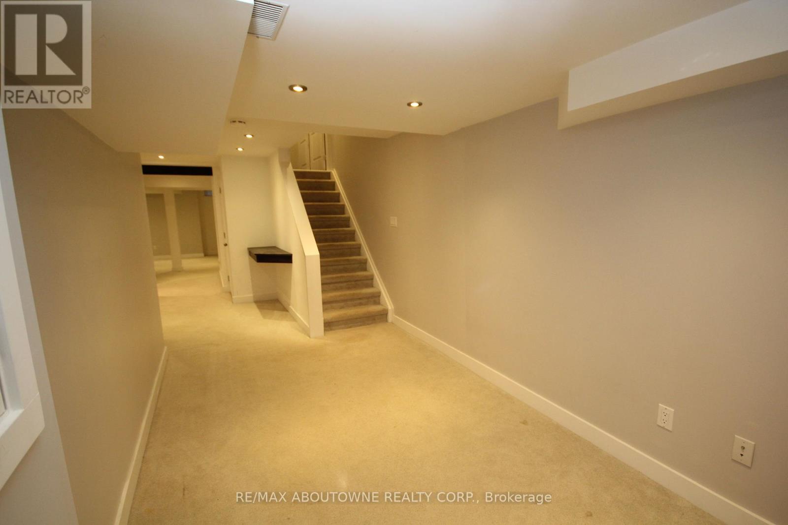 3490 Whilabout Terrace, Oakville, Ontario  L6L 6X6 - Photo 24 - W12442021